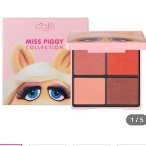 CIATÉ LONDON All About Moi! Miss Piggy Blush Palette